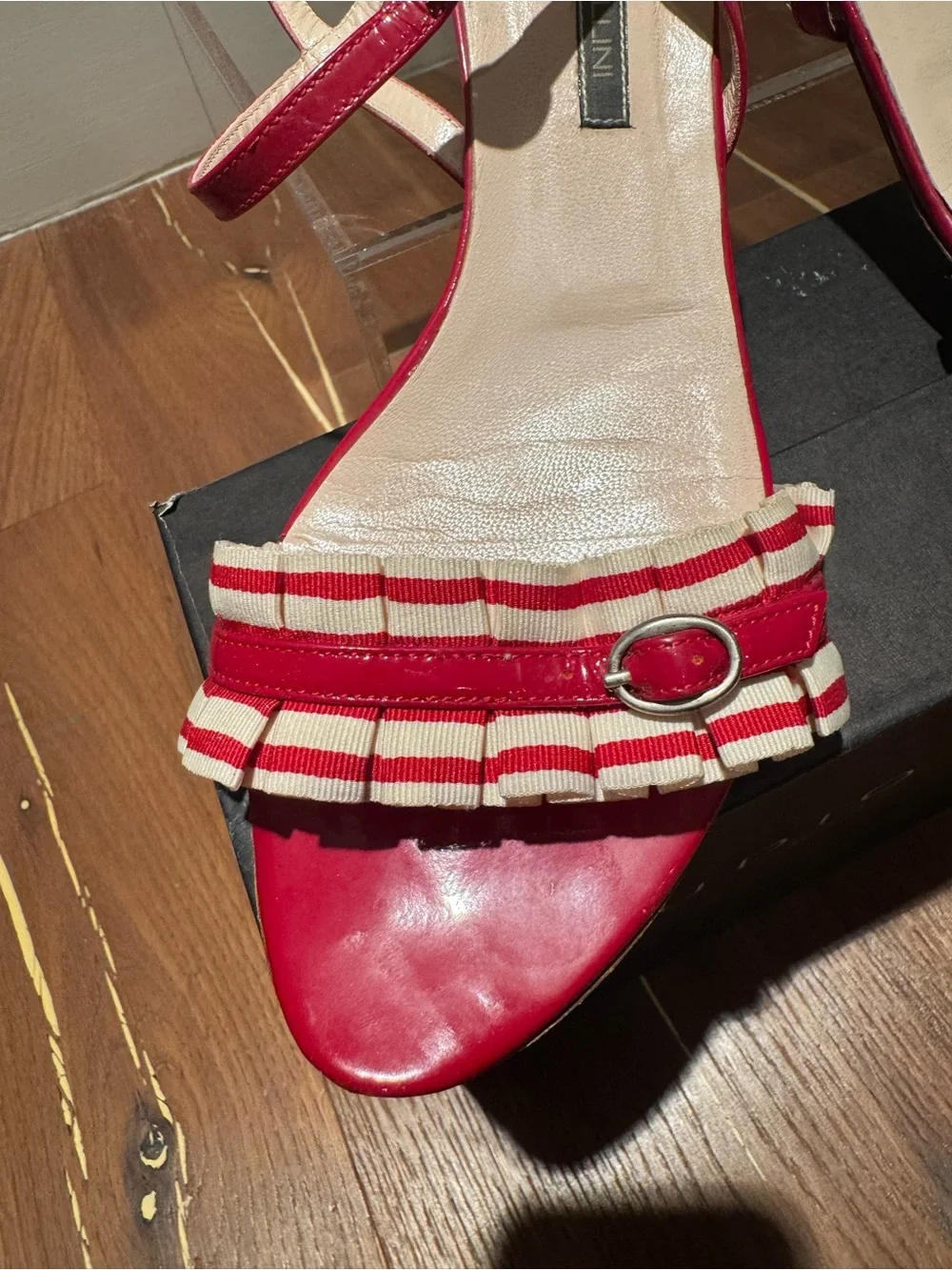 Studio Pollini Red Patent Ruffle Slingback Sandals. Size 40.  ♥️ Dolce Vita!